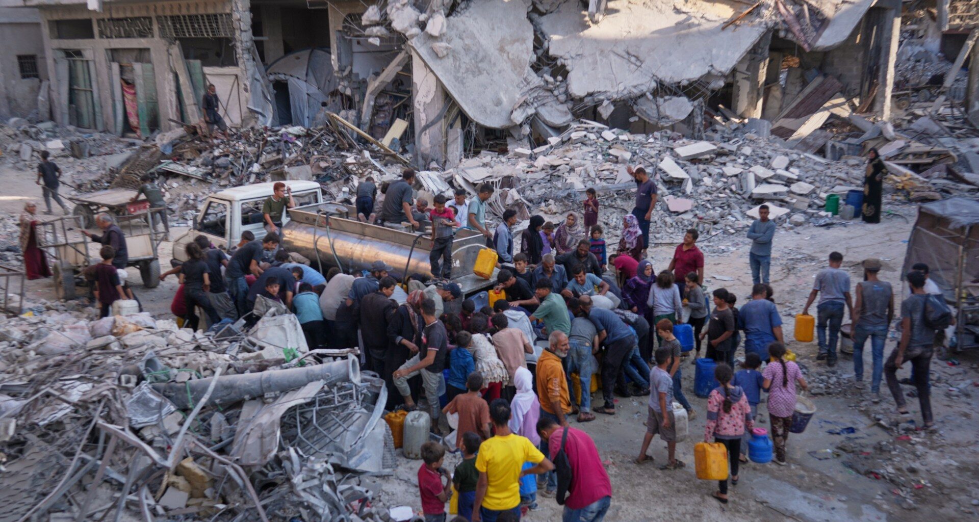 People in Gaza face severe shortages despite ceasefire agreement | Crimes Against Humanity News