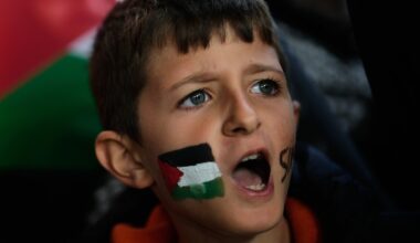 Hundreds of thousands march across Europe in support of Palestinians