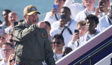 Wounded Knee medals to be maintained – Deseret News