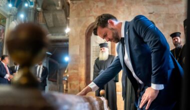 JD Vance embraces faith during diplomatic visit to Israel – Deseret News