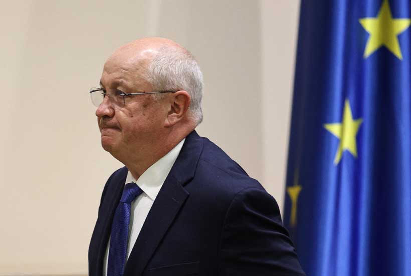 Moldova's New PM: Pro-EU Munteanu Takes Office