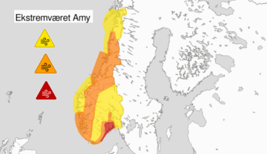 Storm 'Amy' batters half of Norway