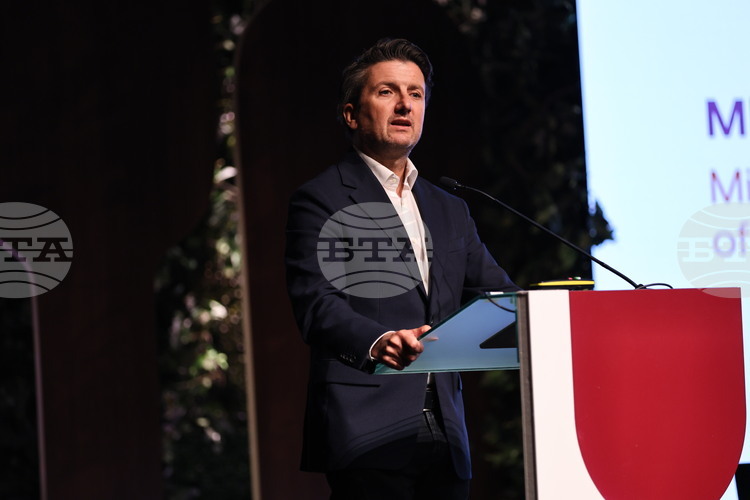 Bulgaria Accepts Responsibility of Hosting One of World's Largest Tourism Conferences, Says Minister Borshosh