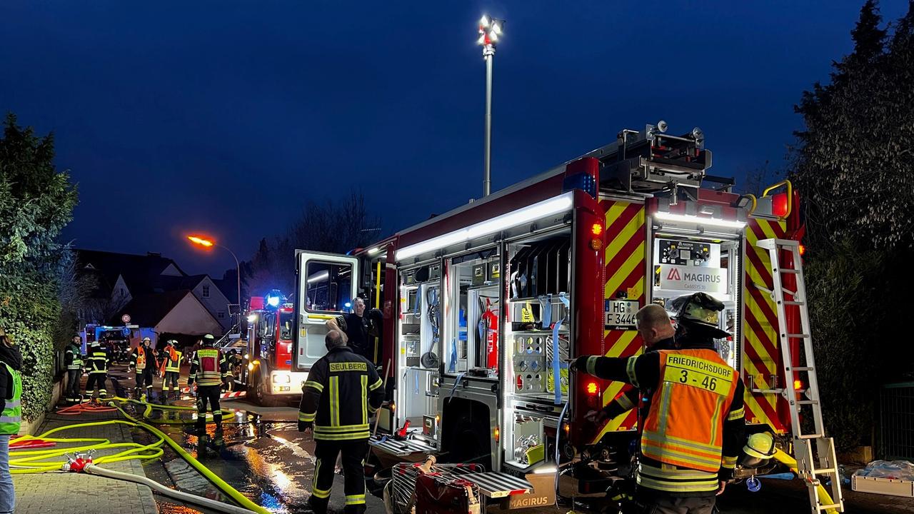 Hessen: Nur weibliche Formen: Gender-Zoff wegen Feuerwehr-Satzung in Friedrichsdorf