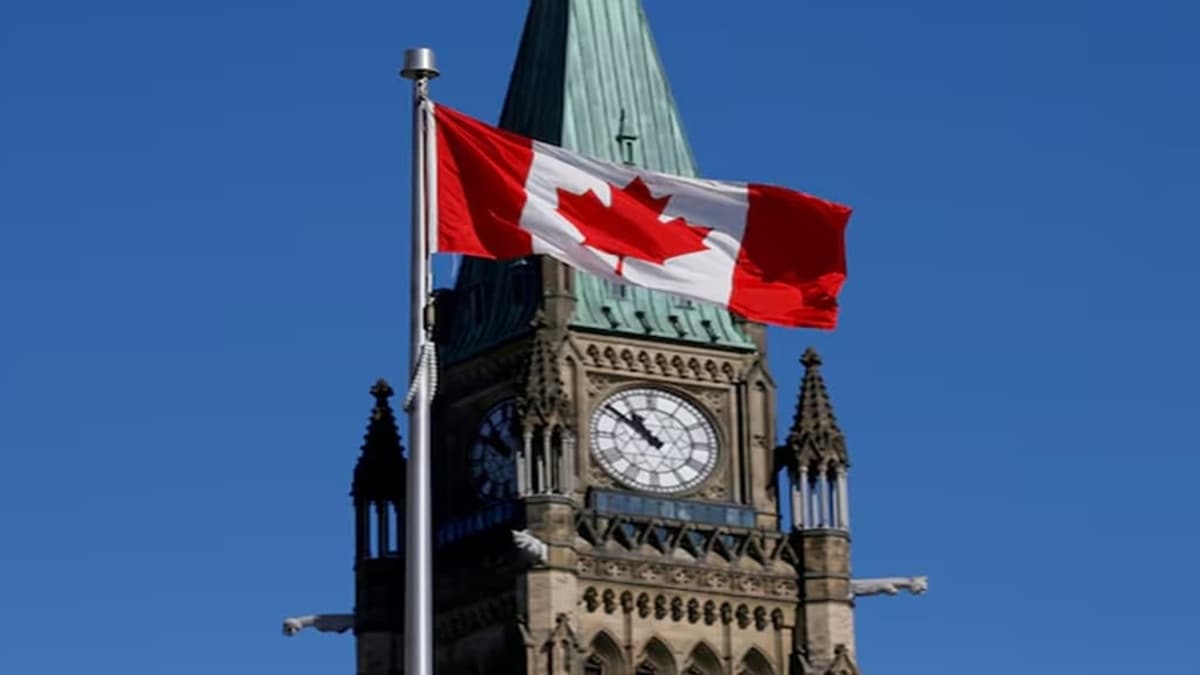 Canada study permit 2025, IRCC international students, Canada immigration, post-graduation work permit rules, foreign student arrivals Canada, Canada temporary resident cap, Canada immigration levels plan 2025