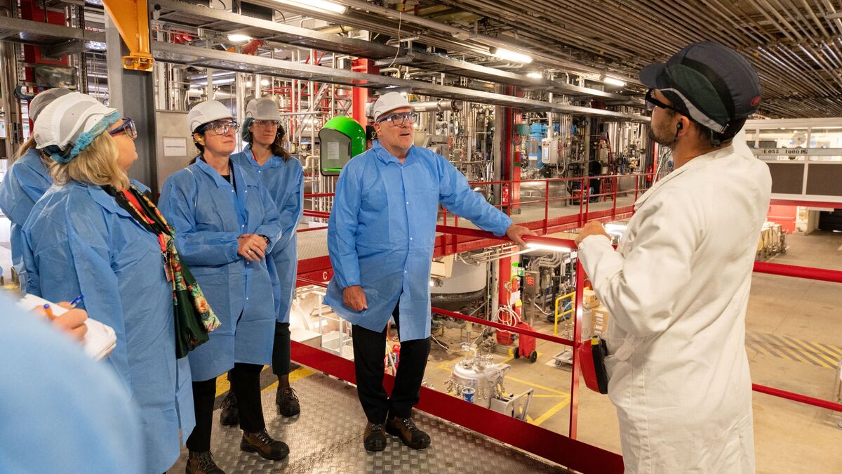 « Le seul site capable de produire des corticostéroïdes en Europe est ici » : quand l’industrie pharmaceutique se relance en Auvergne