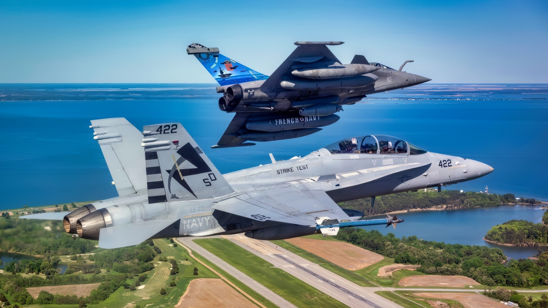 A joint test team including the Flight Test Division of the French Directorate General of Armaments (DGA/EV), the French Naval Aeronautics Experimentation Center (CEPA/10S), and the U.S. Navy’s Air Test and Evaluation Squadron (VX) 23 are leading flight tests that will enable the French fighter jet Dassault Rafale to aerial refuel with naval aviation’s F/A-18 Hornet and Super Hornet and EA-18G Growler. The tanker qualification partnership paves the way for an extended reach and enhanced interoperability for allied airpower. (U.S. Navy photo by Erik Hildebrandt) Erik_Hildebrandt