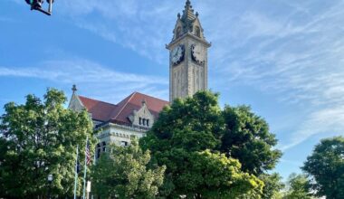 Why one Ohio couple is suing their city over rooftop solar fees. The case deals with a monthly charge imposed by the city of Bowling Green’s municipal utility on its few customers with solar panels on their rooftops. Customers who use batteries to store surplus solar power pay even more.