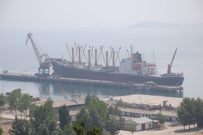 Dock_No._2._Nampo,_North_Korea imports, oil, corruption, shipyard