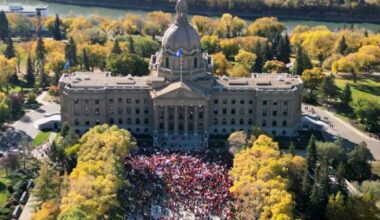 Alberta uses Charter’s notwithstanding clause to order striking teachers back to work