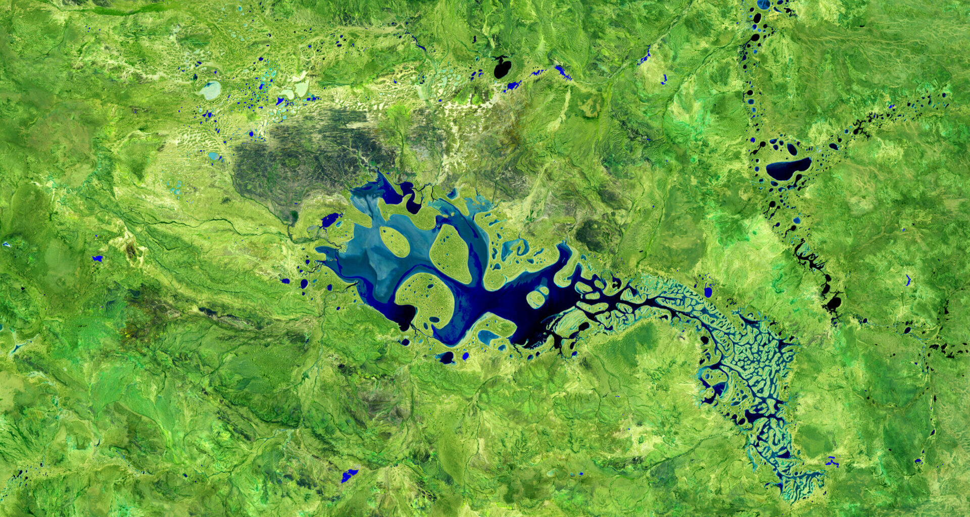 Earth from Space: Ghostly lake