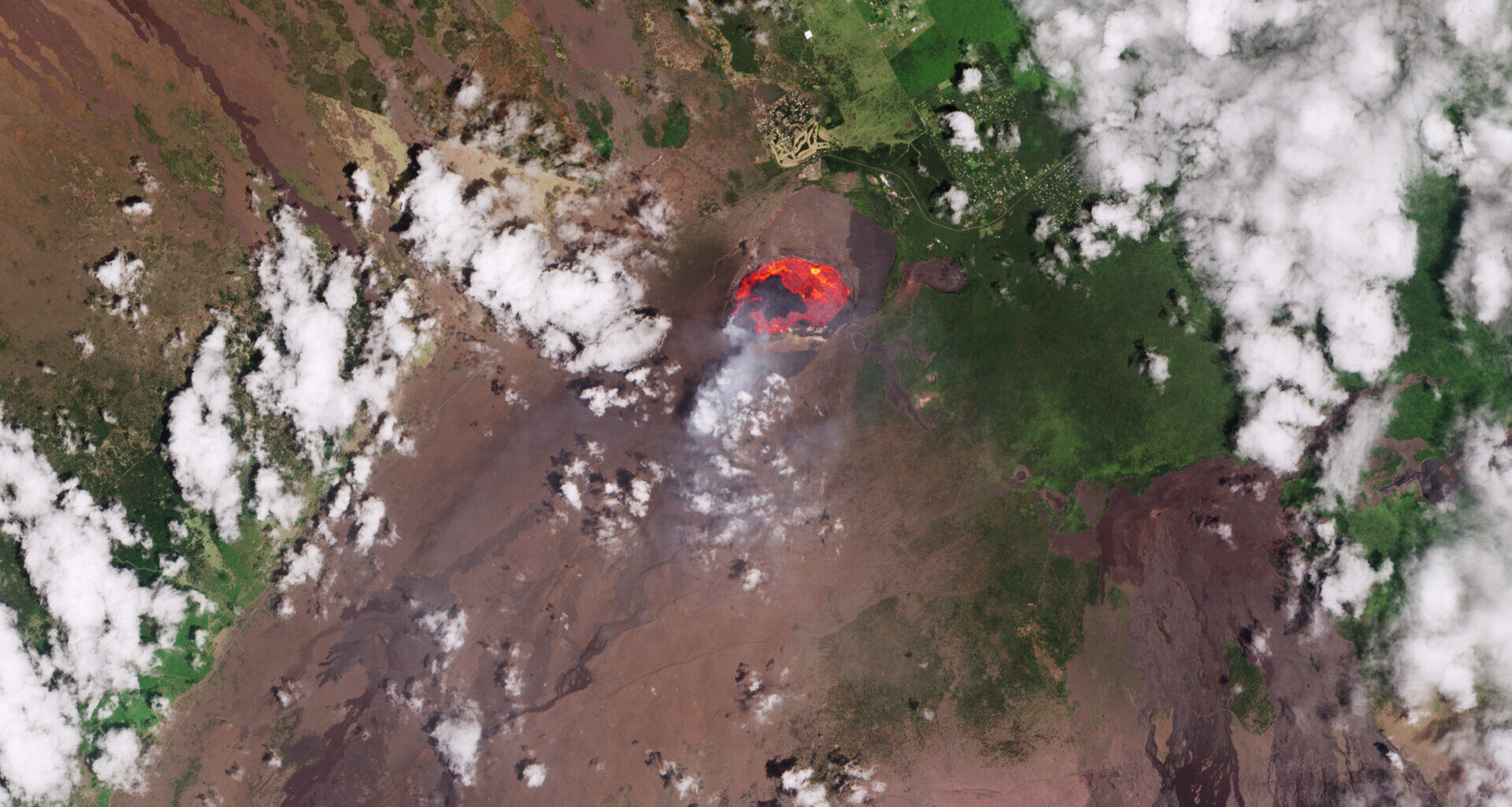 Earth from Space: Kilauea lava lake, Hawaii