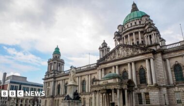 Belfast City Council votes in favour of Irish language policy