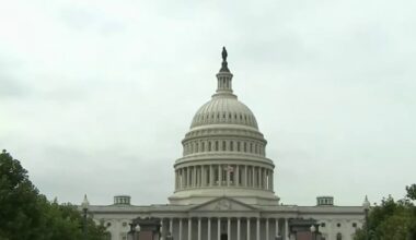 Federal judge temporarily blocks Trump’s layoffs during shutdown – NBC4 Washington