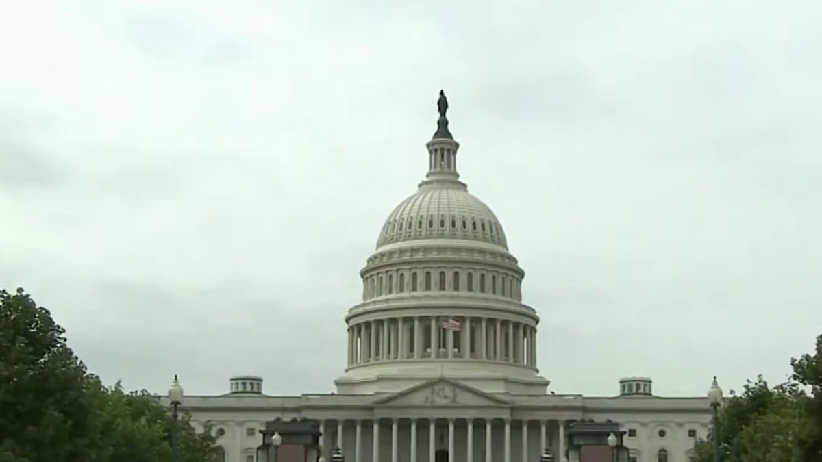 Federal judge temporarily blocks Trump’s layoffs during shutdown – NBC4 Washington