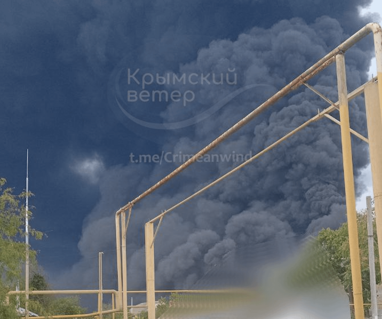 (10) Ukraine war latest update: Drone strike leaves Russian oil terminal in Crimea burning, 16 tanks damaged