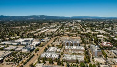 The insatiable energy demands of data centers could increase fossil fuel emissions in California • Sacramento News & Review