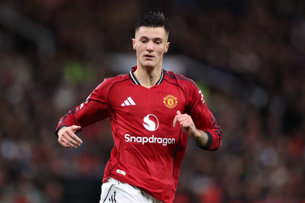 Benjamin Sesko running for Manchester United at Old Trafford