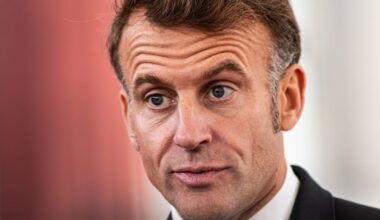 French Socialists still waiting for concessions from Macron after talks on next PM – POLITICO