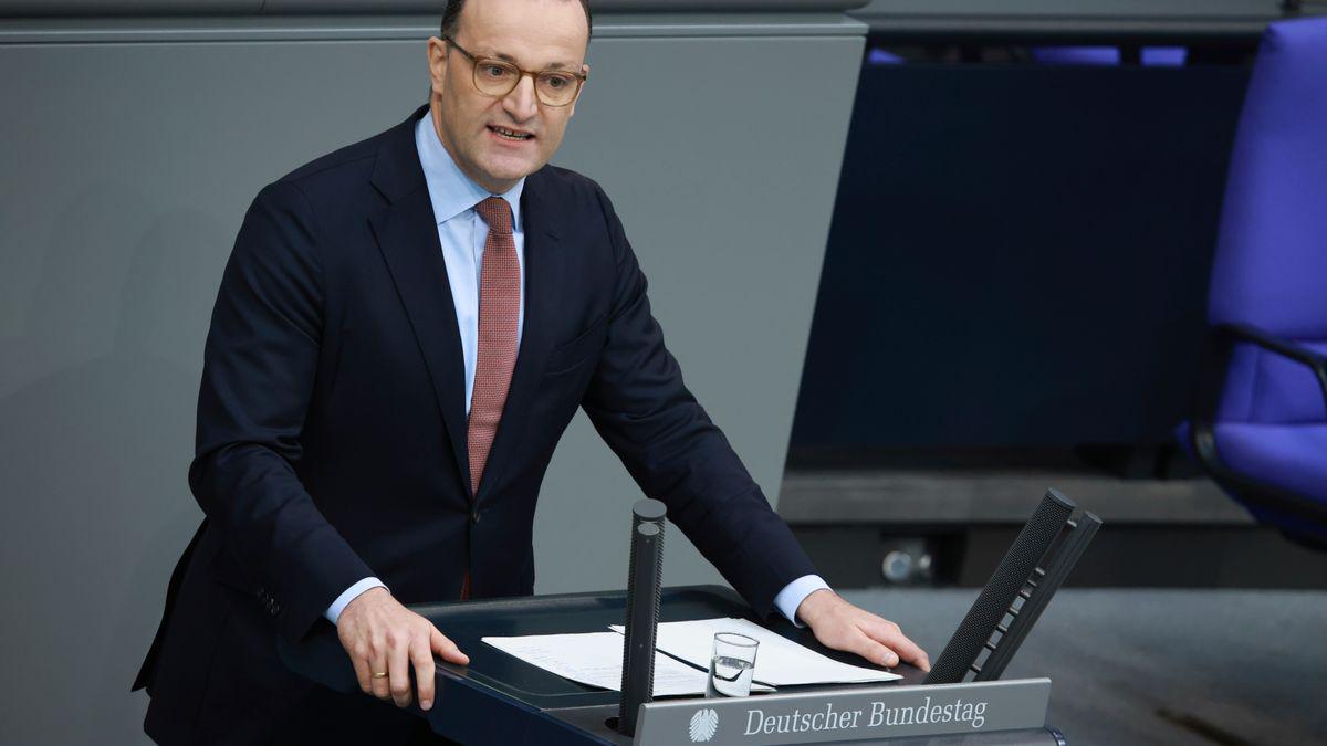Spahn attackiert SPD-Politikerin wegen Teilnahme an Merz-Protest