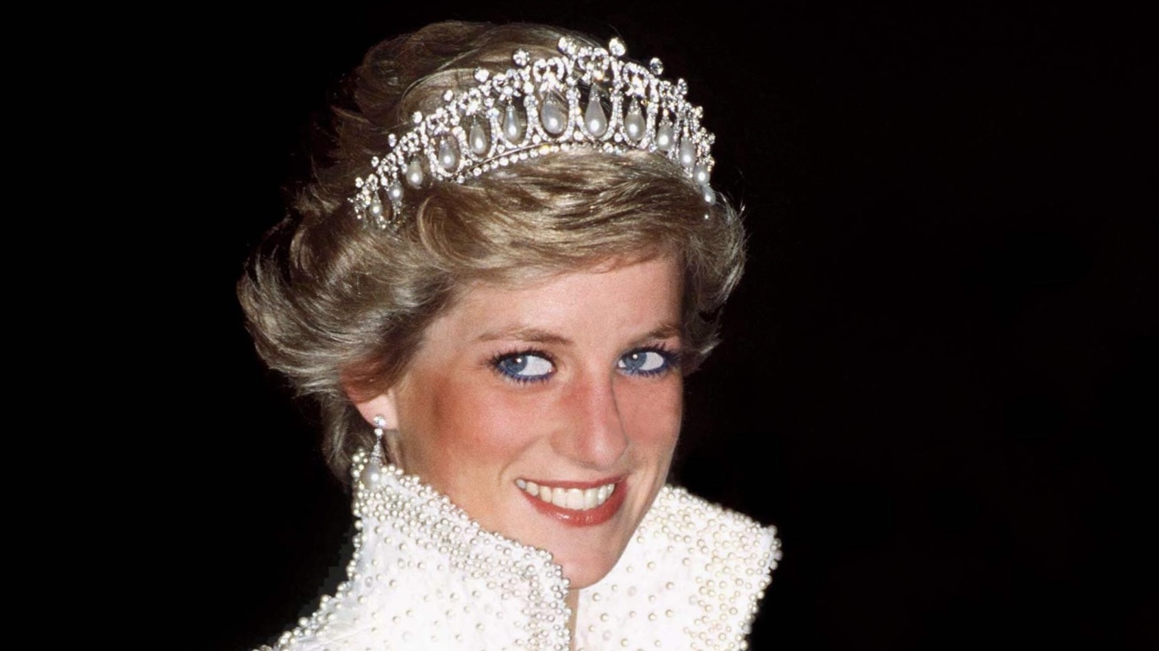 The Cambridge Lover's Knot Tiara: A Dazzling Royal History