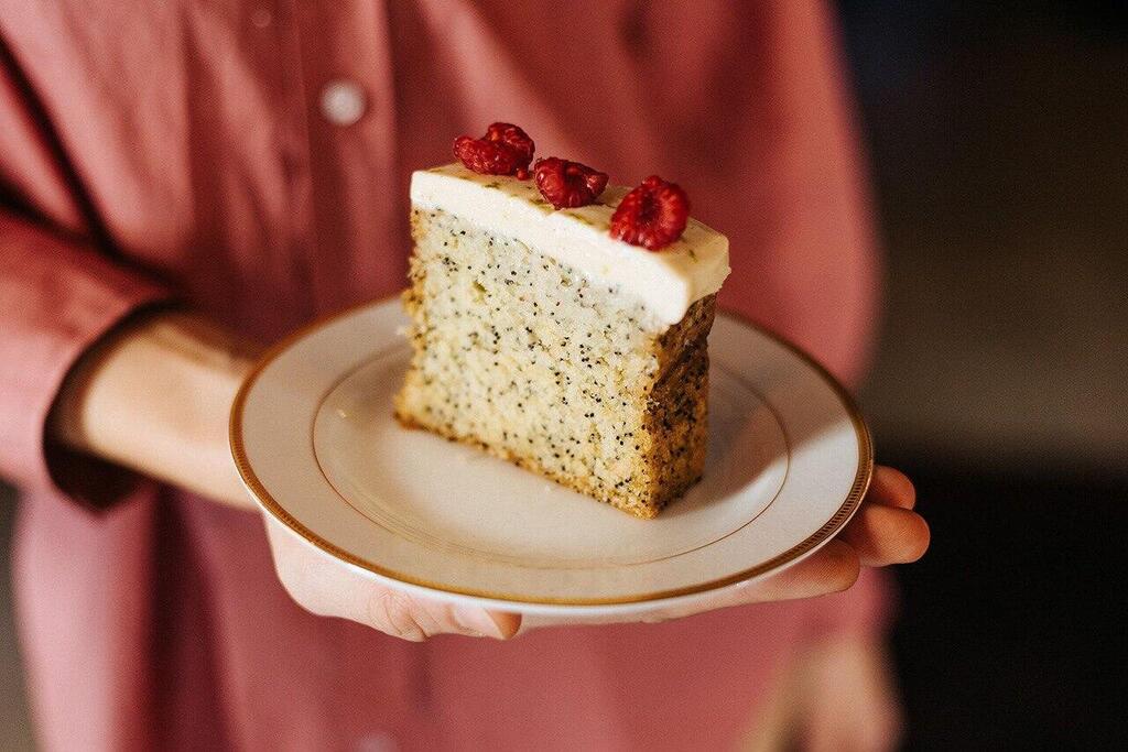 ג'ונז, קפה סוסייטי