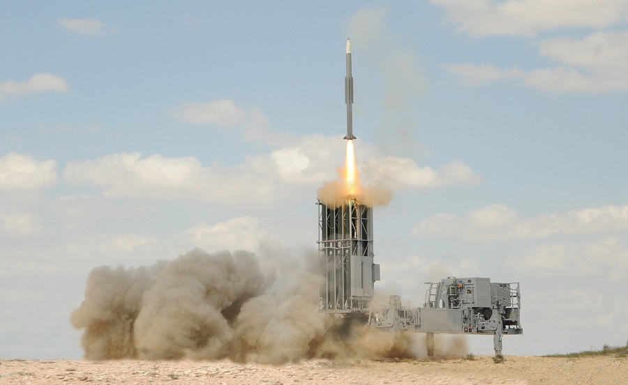 The Danish government has officially signed a contract with Norwegian defence company Nammo to re-establish national ammunition production at the Elling factory. The agreement includes the Danish state acquiring a 15 percent minority stake in Nammo Denmark A/S, aimed at strengthening security of supply in the defence sector.