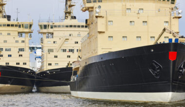 EU allocates grants to ports, icebreakers in Baltic, inland waterways