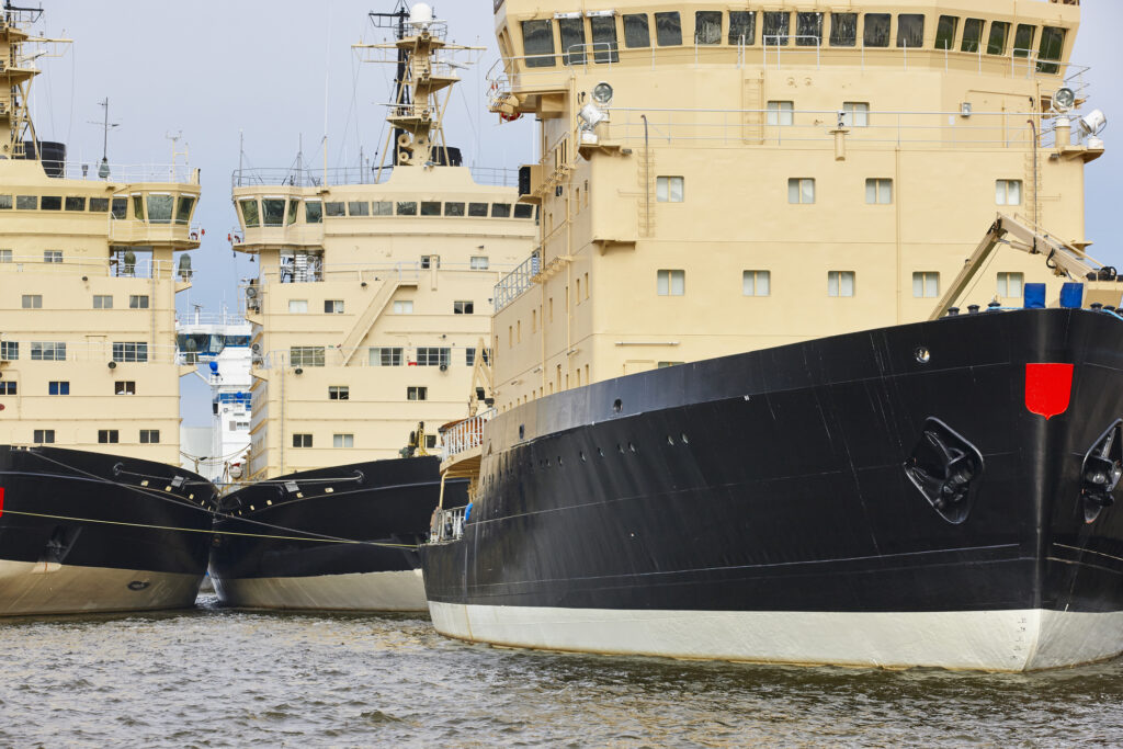 EU allocates grants to ports, icebreakers in Baltic, inland waterways