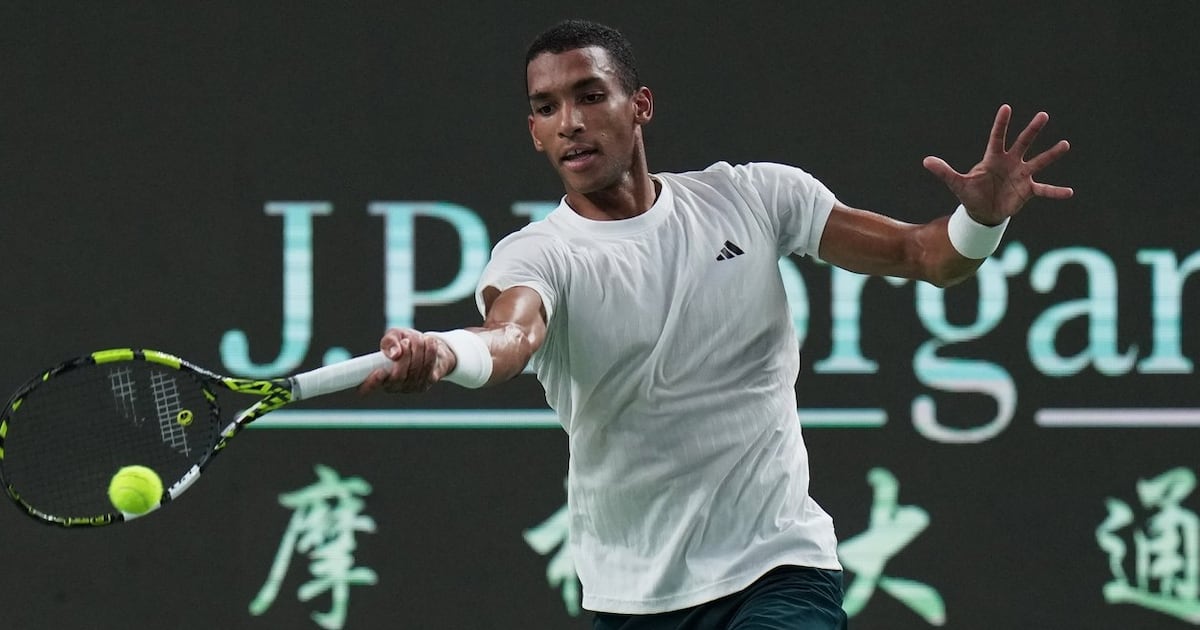 Canada's Auger-Aliassime powers past Musetti to reach Shanghai Masters quarterfinals