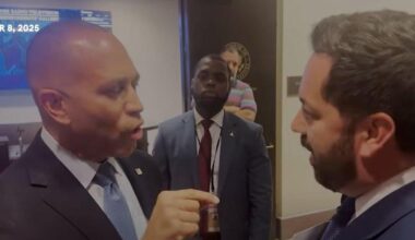 ‘You’re Not Going to Talk Over Me!’: Hakeem Jeffries Destroys GOP Rep. in Fiery Hallway Showdown