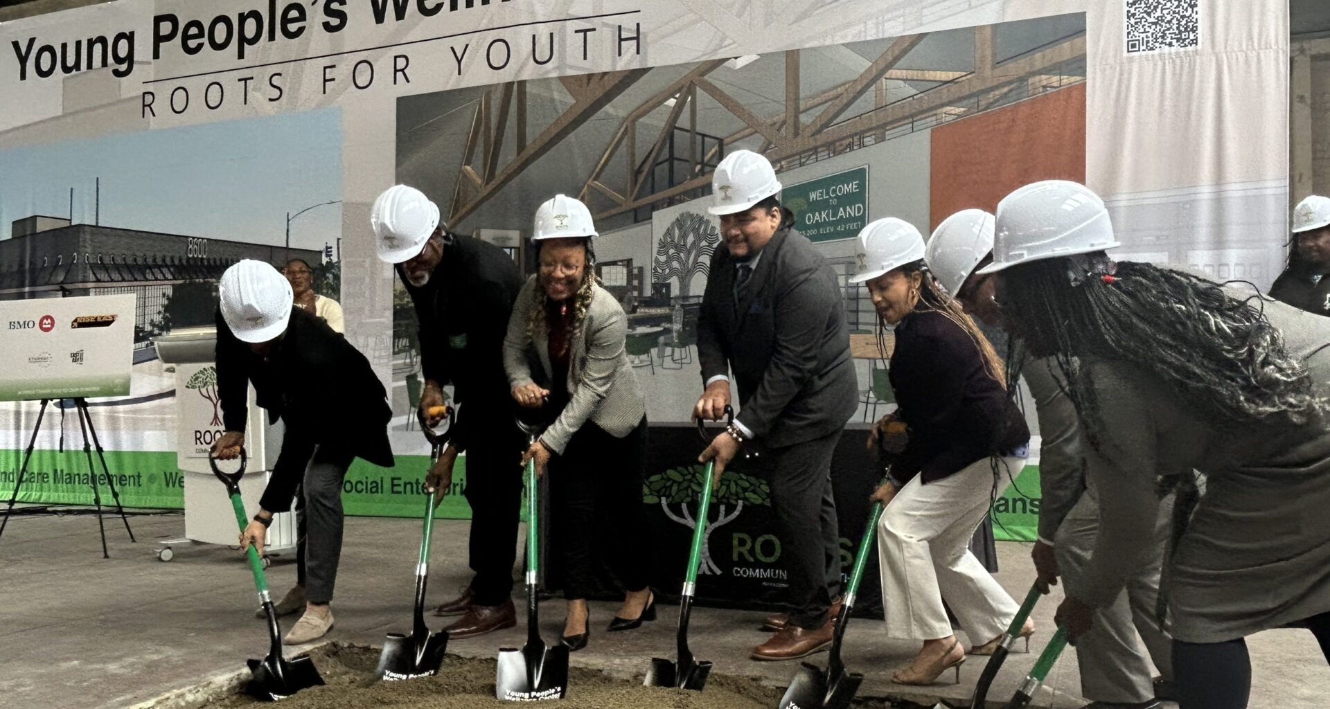 Health center for East Oakland youth breaks ground