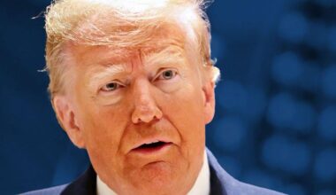 Trump Shocked After Private Message to Pam Bondi Goes Public on Truth Social — He Accidentally Posted It