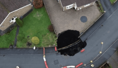 Welsh sinkhole costs £4m to fix