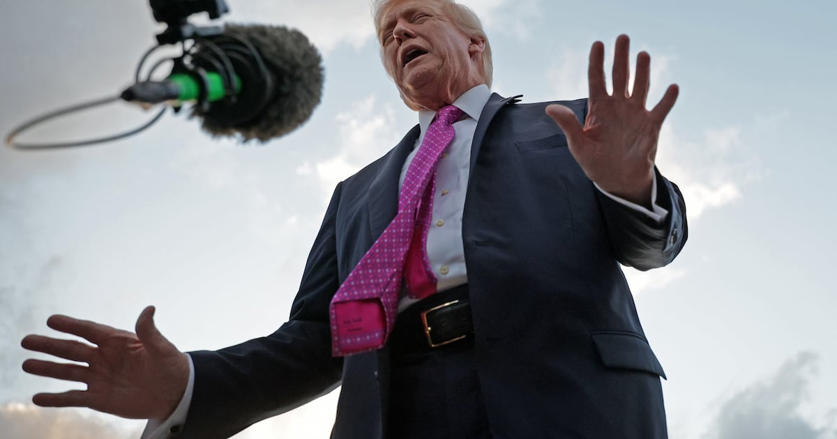 Donald Trump Begs Supreme Court to Let Him Go to War With Chicago