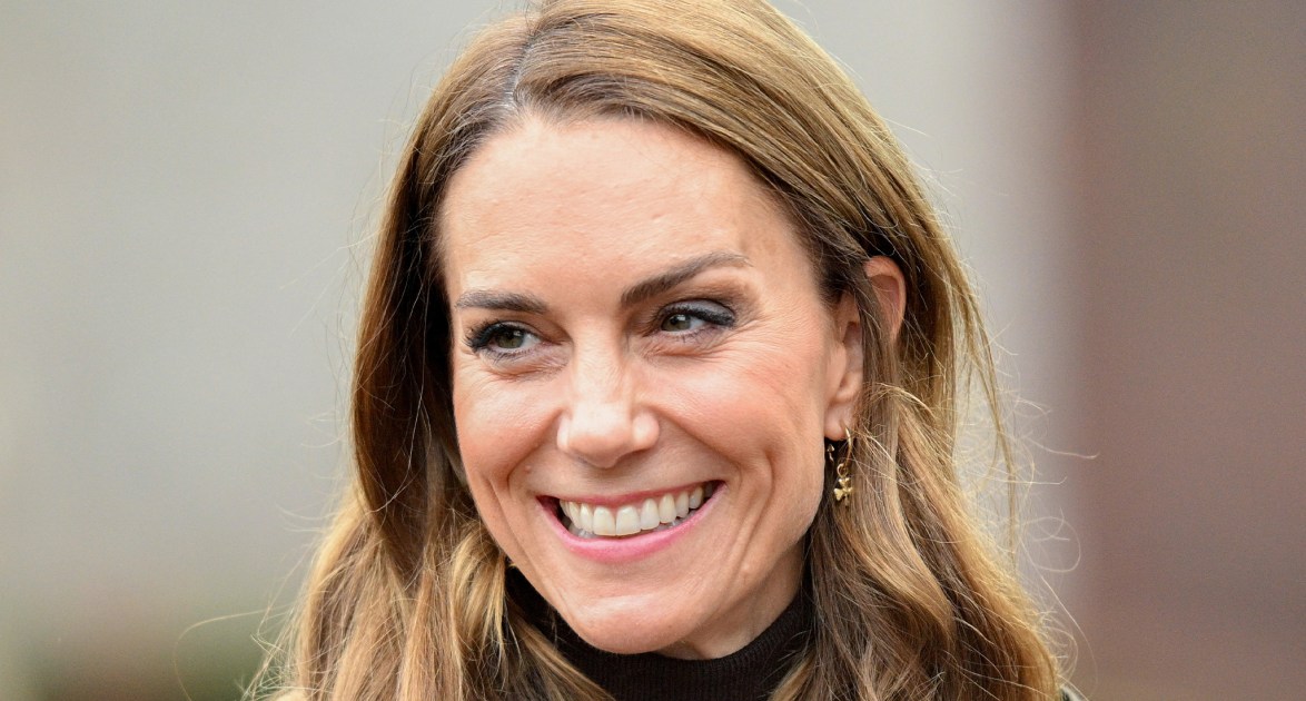 Camera Captures Stunning Photo of Kate Middleton Alone