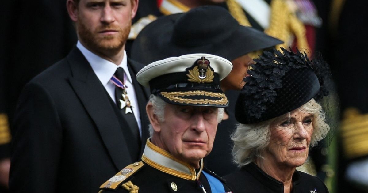 Queen Plotting To Keep Prince Harry’s Family Away From King — Source