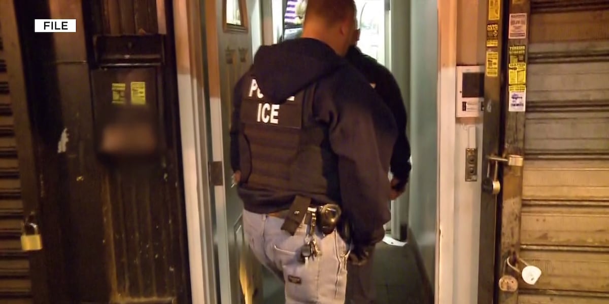 Ex-Border Patrol agent in Arizona sheds light on White House push for deportations