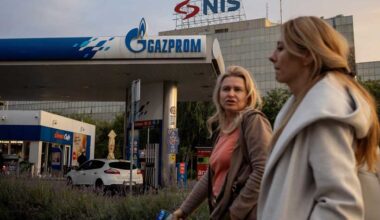 Serbia's Leader Vows to Protect National Stake in NIS oil company