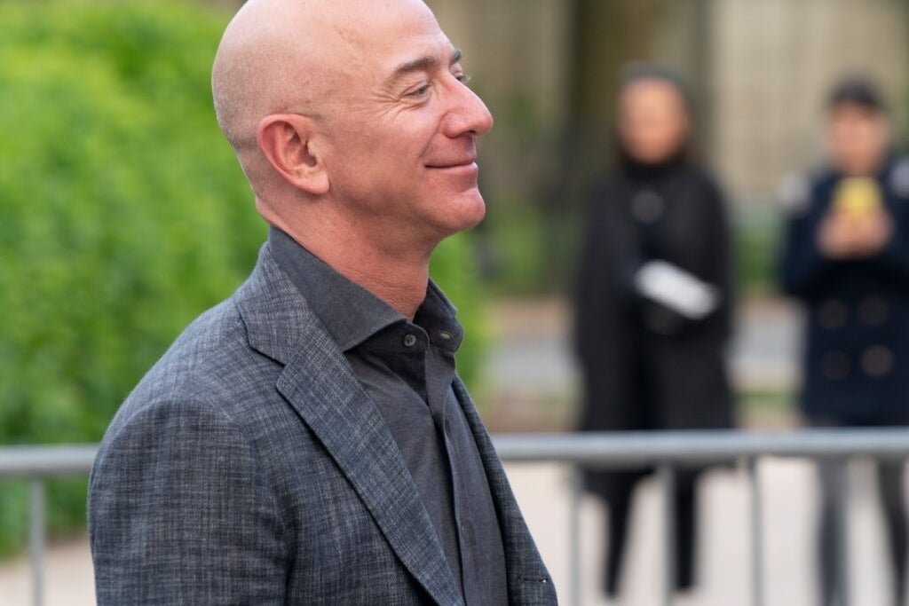 Jeff Bezos Sees Millions Living In Space In Coming Decades, Elon Musk Says Mars Colony Needs 100K People - Amazon.com (NASDAQ:AMZN)