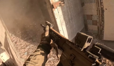 Ukrainian soldiers clear building & eliminate Russian sabotage and reconnaissance group. Novoselivka, Donetsk [1920 × 1072]