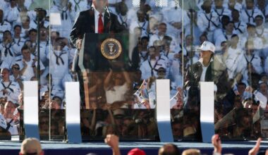 Republicans celebrate the Navy's birthday — with photos of Russian ships