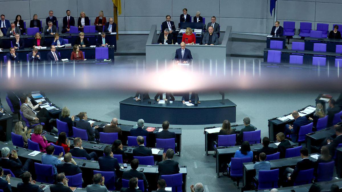 Merz wirft AfD-Politikern Spionage für Russland vor