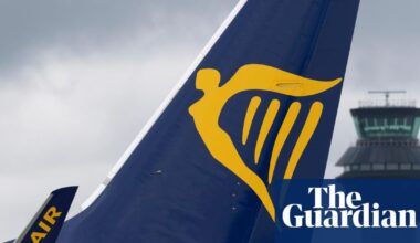 Ryanair flight landed at Manchester airport with six minutes of fuel left, flight log suggests