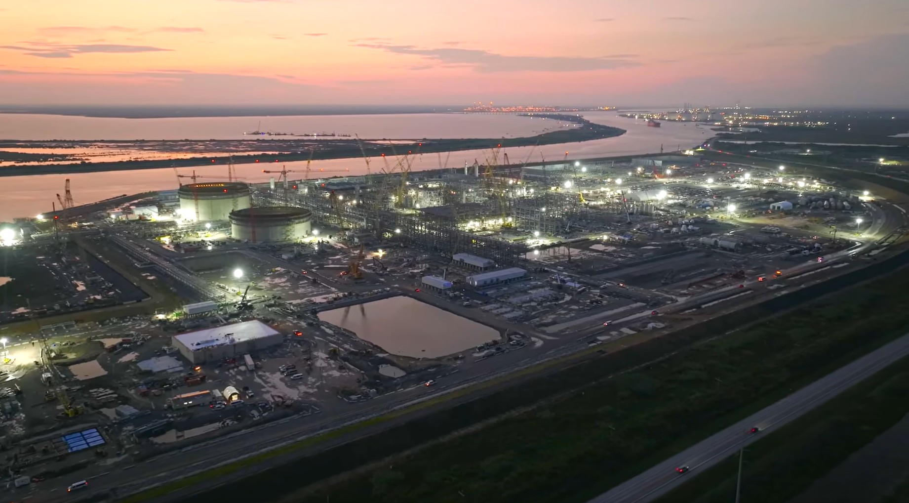 Bechtel takes a deep dive into tragic incident with three fatalities at US LNG project