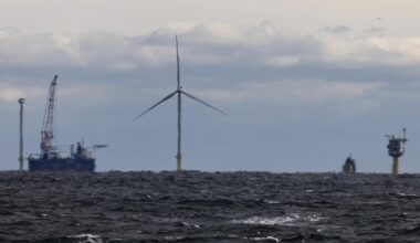 US Energy Secretary Wright says it’s not windy in winter. Data says otherwise.