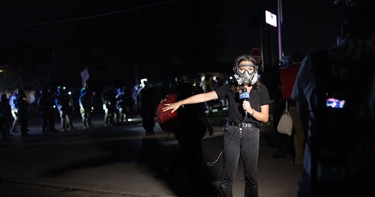 Judge Orders ICE to Stop Injuring Journalists Reporting on Them