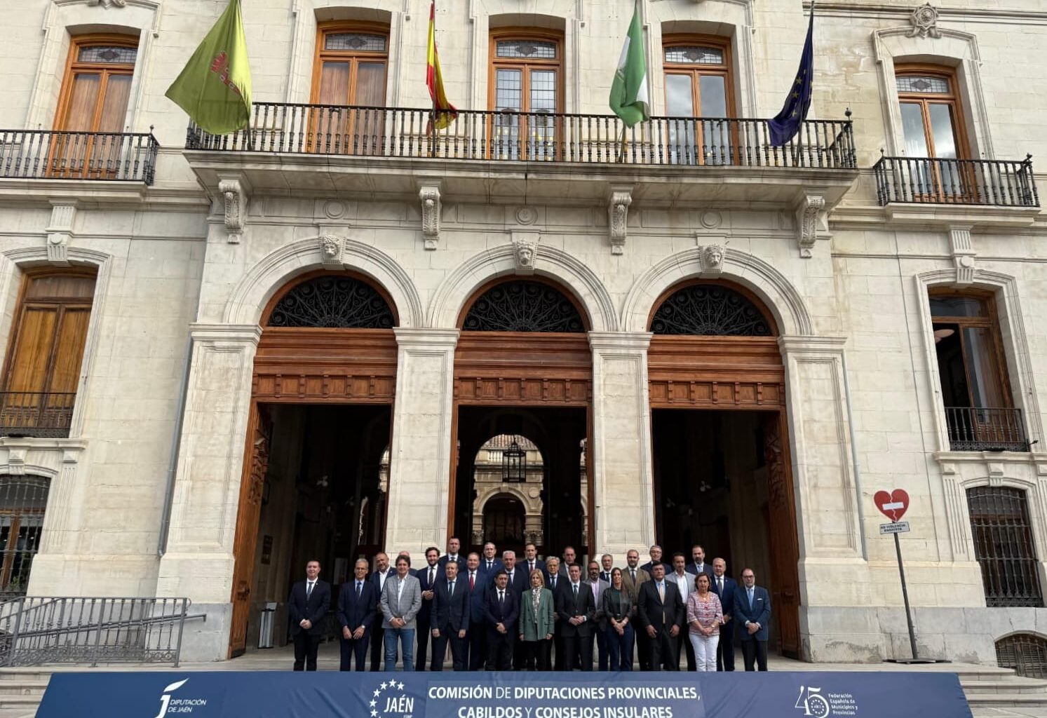 Cabañero participa en Jaén en la reunión de la Comisión de Diputaciones Provinciales, Cabildos y Consells Insulars de la FEMP
