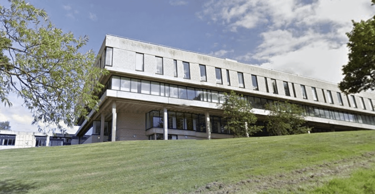 Stirling vice-chancellor dubbed ‘Greedy Gerry’ as he doesn’t pay for on-campus accom despite £414k salary