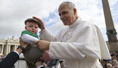 Hope doesn’t mean having all the answers, but having trust, pope says